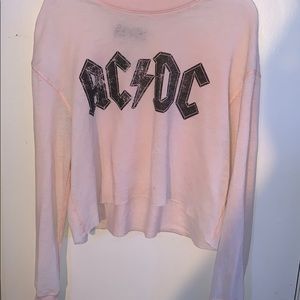 Long sleeve crop top